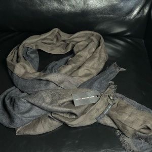 Nwt John Varvatos wool scarf